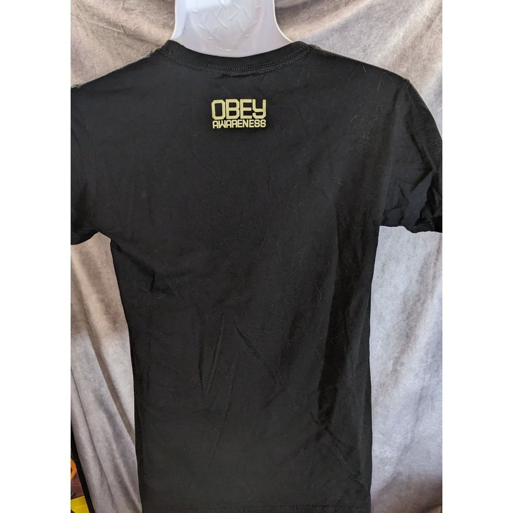 Obey We The People Defend Dignity Shirt - Picture 2 of 4